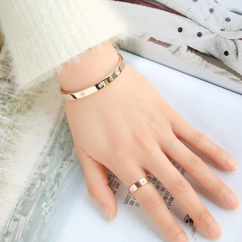 Stunning Stainless Steel Bangle & Ring Set with Crystals - The Ideal Gift for Her!