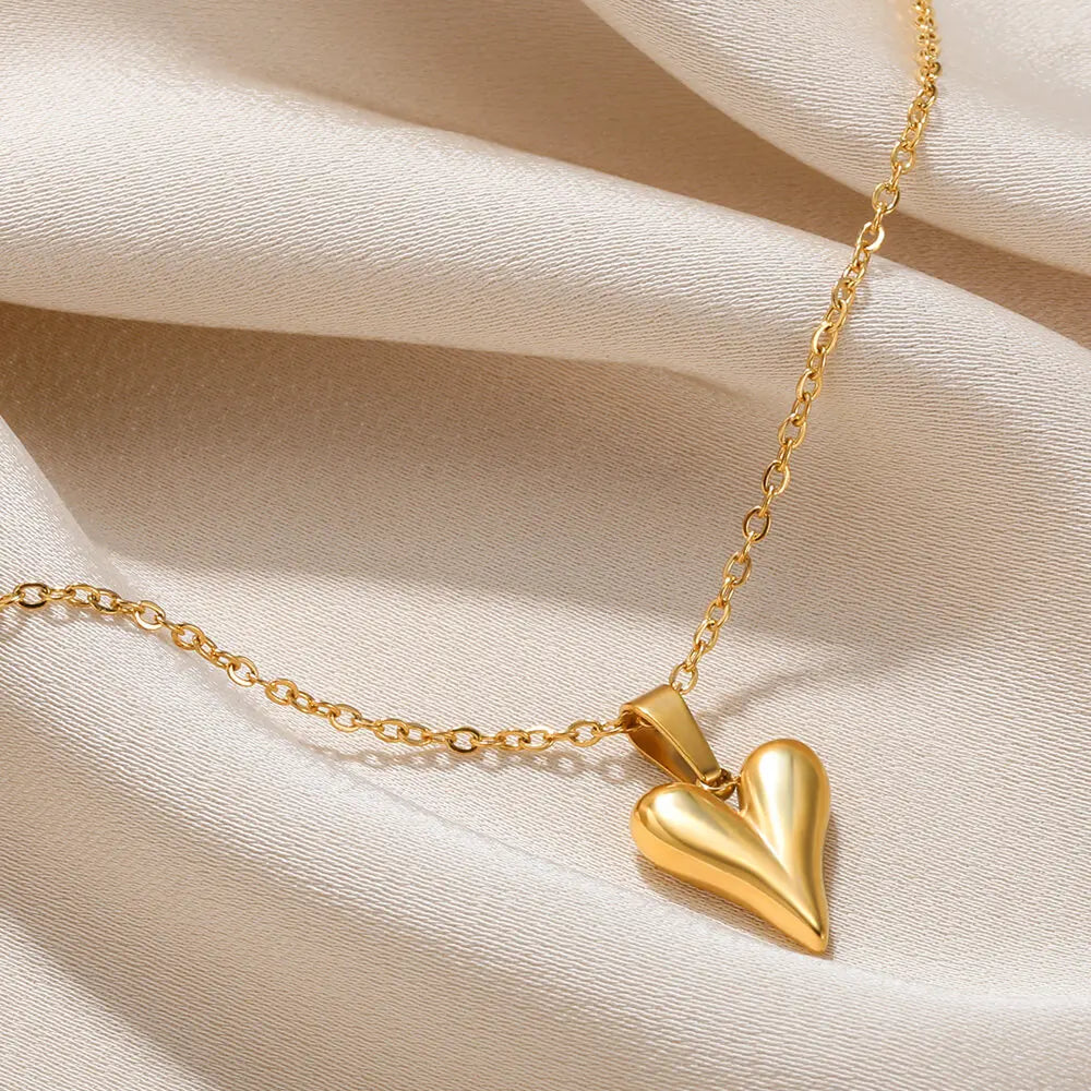 Elegant Rose Gold Heart Pendant Necklace for Women - Trendy Stainless Steel Jewelry 2022