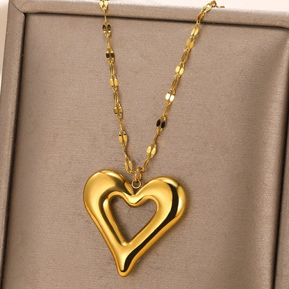 Elegant Rose Gold Heart Pendant Necklace for Women - Trendy Stainless Steel Jewelry 2022