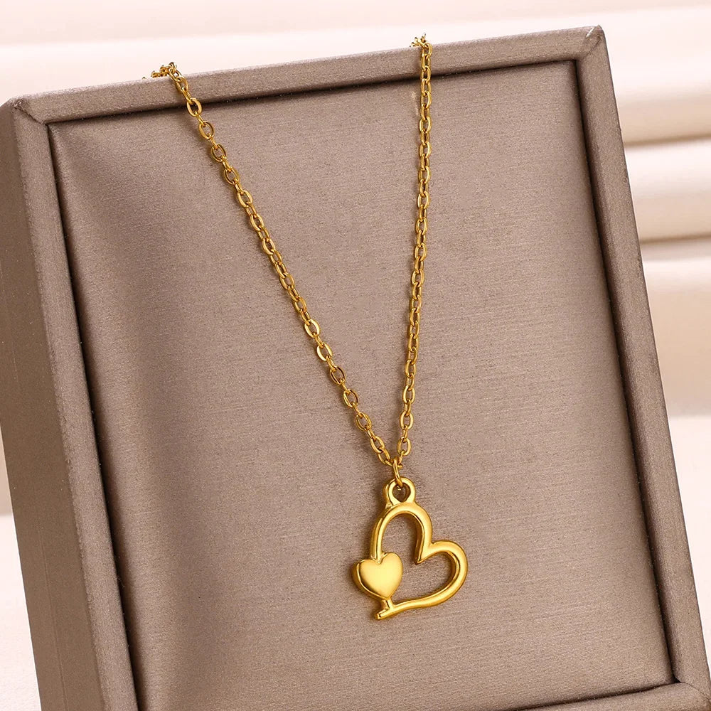 Elegant Rose Gold Heart Pendant Necklace for Women - Trendy Stainless Steel Jewelry 2022