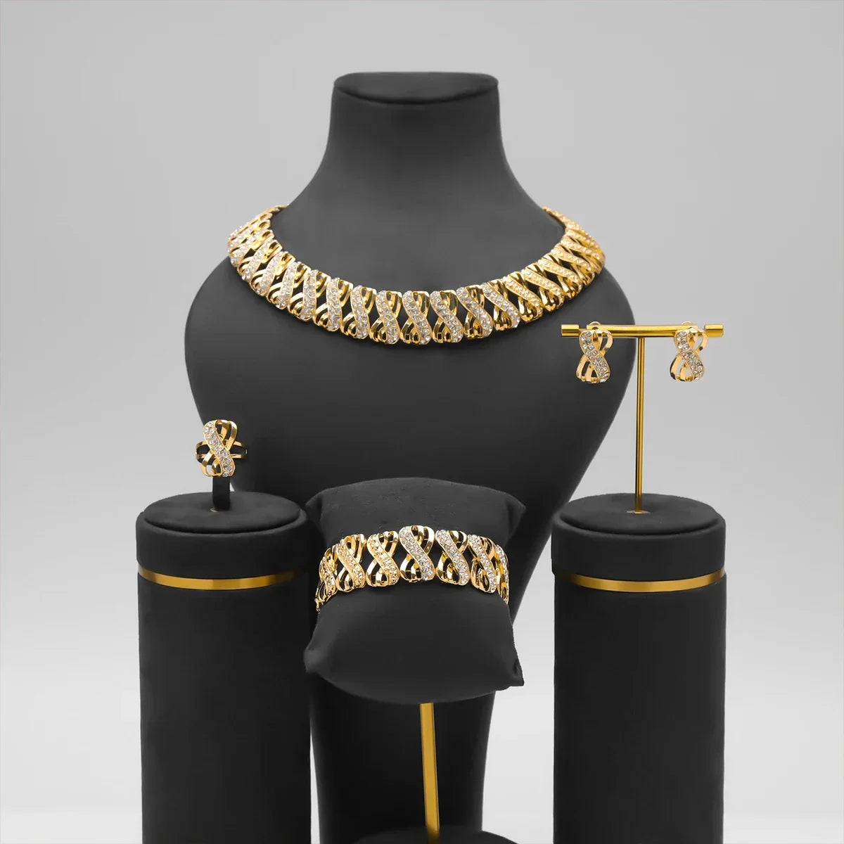 Exquisite 18K Gold Plated African Choker Necklace & Earrings Set - Ideal Bridal Jewelry for the Elegant Woman