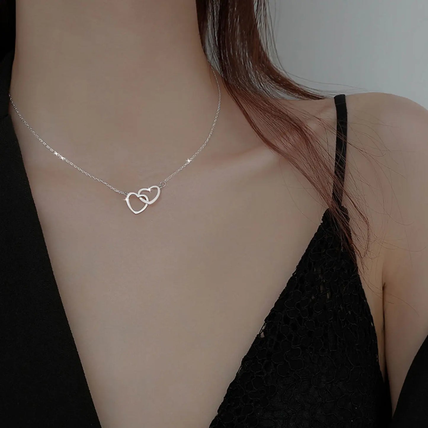 Elegant Heart Necklace Gift Set - Perfect for Wife or Girlfriend on Valentine's Day - Romantic Jewelry in a Beautiful Rose Gift Box