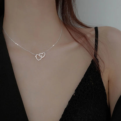 Elegant Heart Necklace Gift Set - Perfect for Wife or Girlfriend on Valentine's Day - Romantic Jewelry in a Beautiful Rose Gift Box